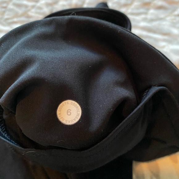 Lululemon Fast & Free Crop II size 6 black - Picture 2 of 3